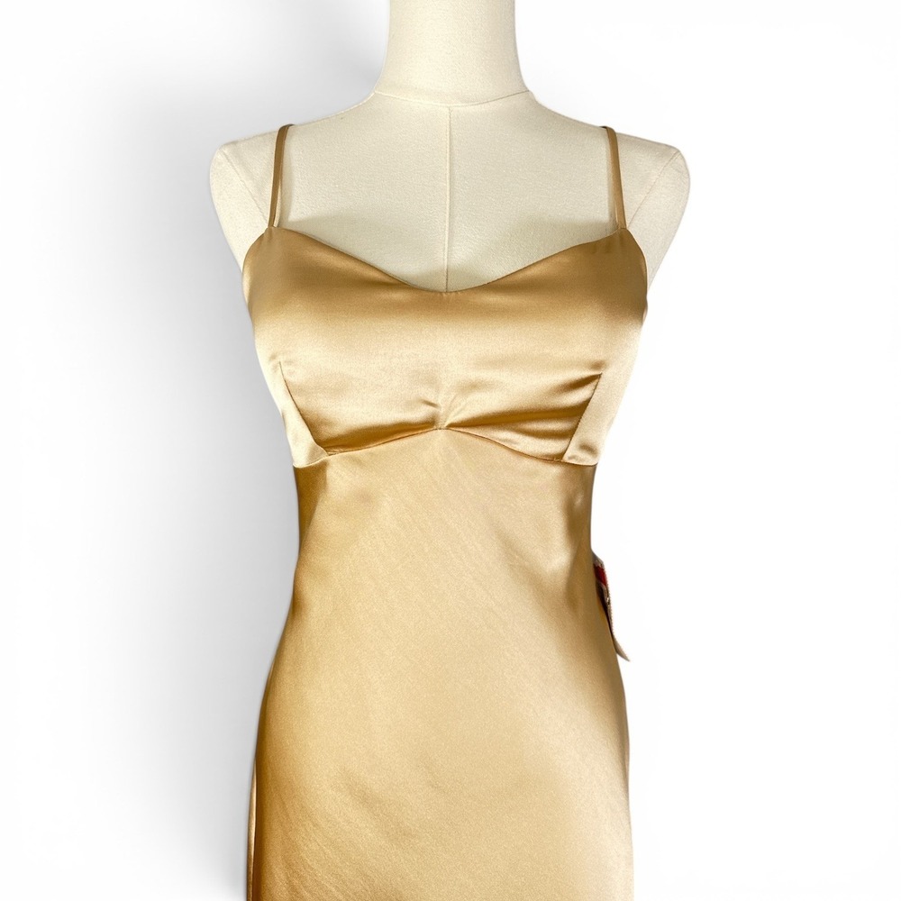 B. Darlin Gold Satin Open Back‎ Maxi Dress Sweetheart Neckline K74AW71 Size 5/6
